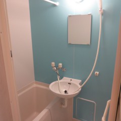 浴室。アクセント色（標準）は水色を使用しています。